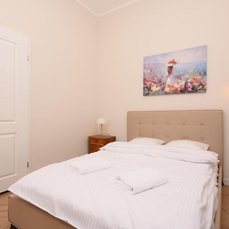 Rentplanet - Studio Plac Matejki Krakow Ngoại thất bức ảnh