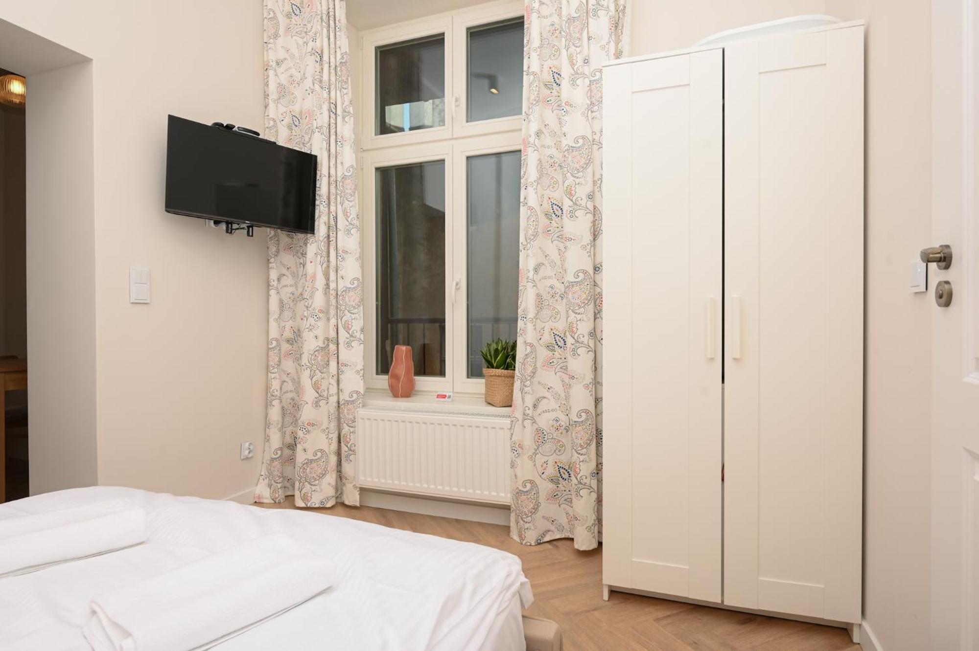 Rentplanet - Studio Plac Matejki Krakow Ngoại thất bức ảnh