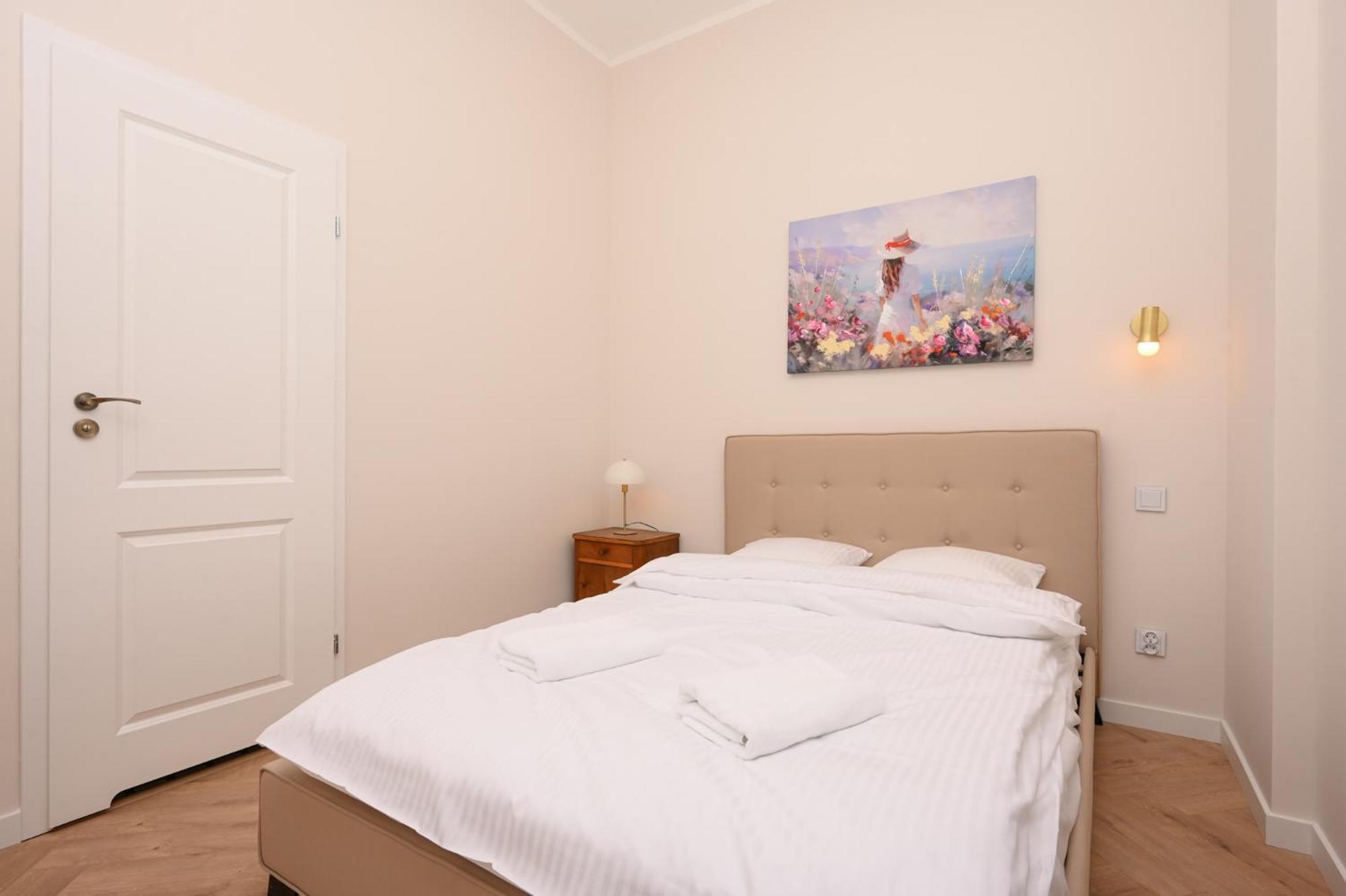 Rentplanet - Studio Plac Matejki Krakow Ngoại thất bức ảnh